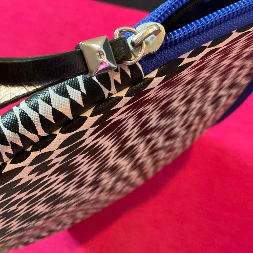 Stella & Dot Laptop Cover Black an White print with blue interior
